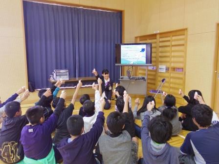 【沖縄市】室川小学校　お仕事体験②